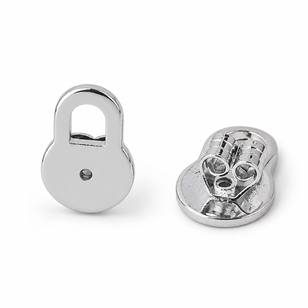 LockLuxe™ — Heart-Shaped Statement Earrings
